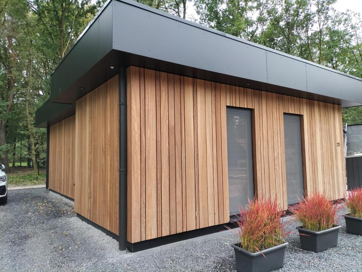 Theressa - Free Wifi En Netflix Zutendaal Exterior foto