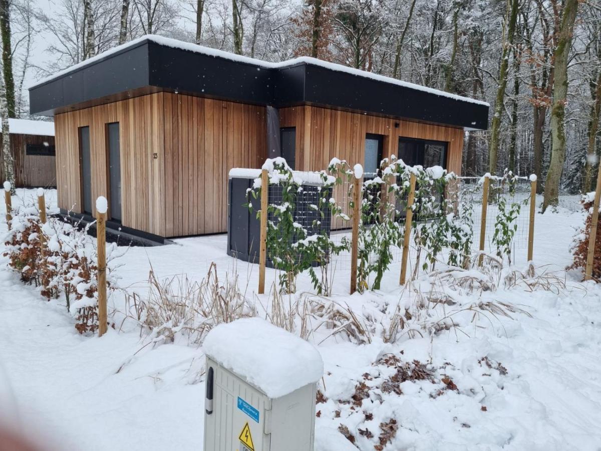 Theressa - Free Wifi En Netflix Zutendaal Exterior foto