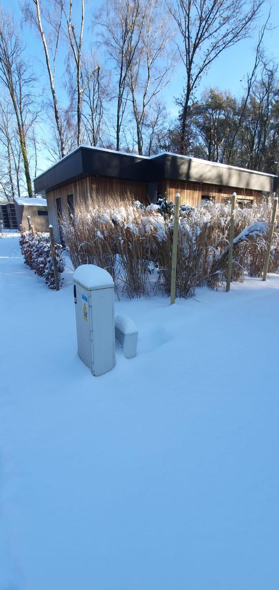 Theressa - Free Wifi En Netflix Zutendaal Exterior foto
