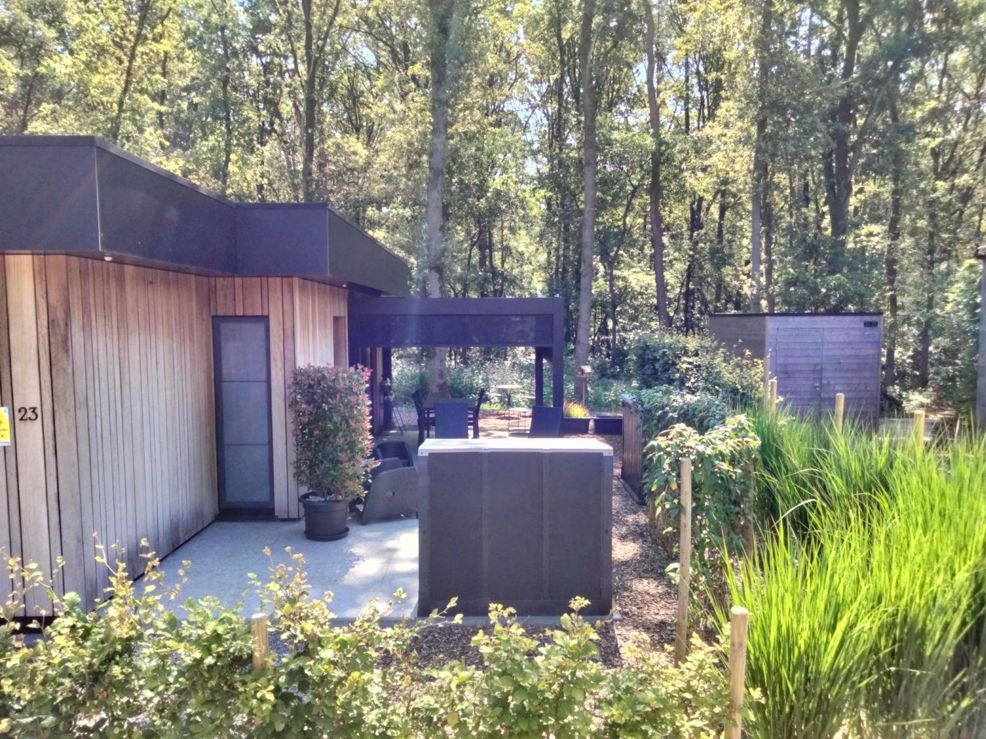 Theressa - Free Wifi En Netflix Zutendaal Exterior foto